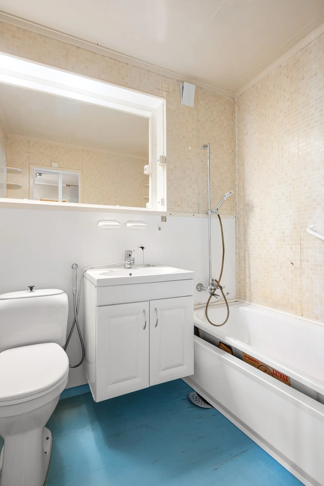 Photo 16
