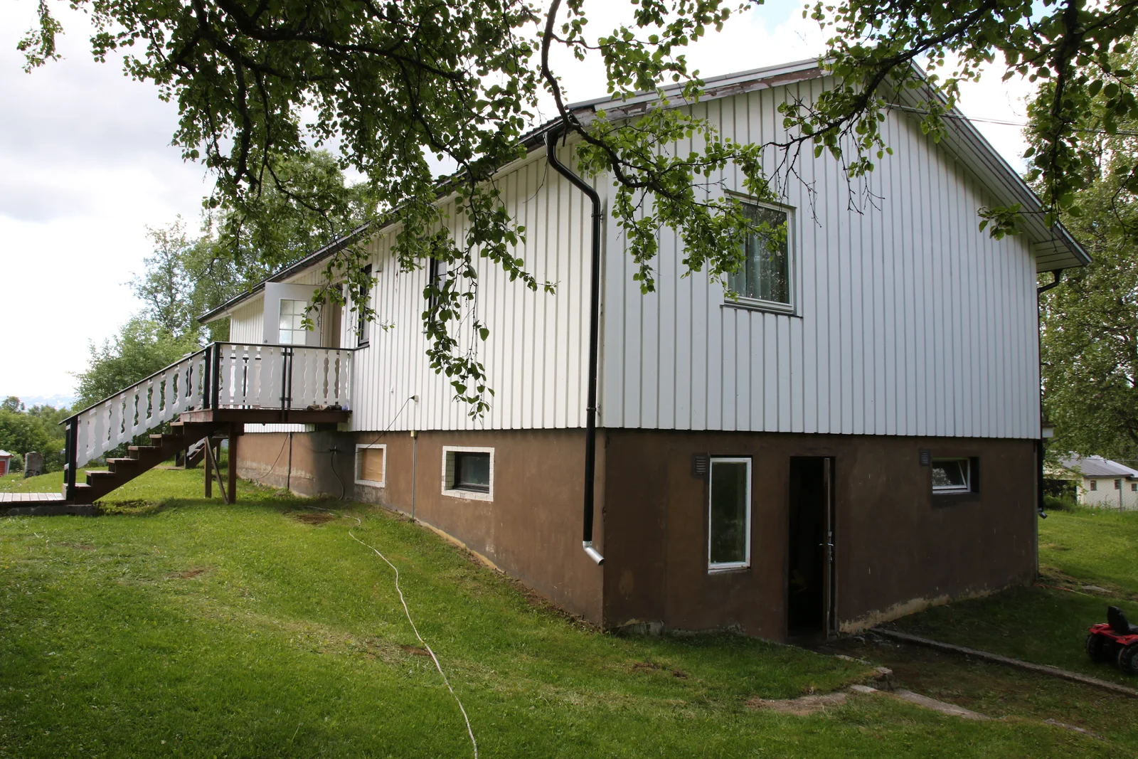 Photo 6
