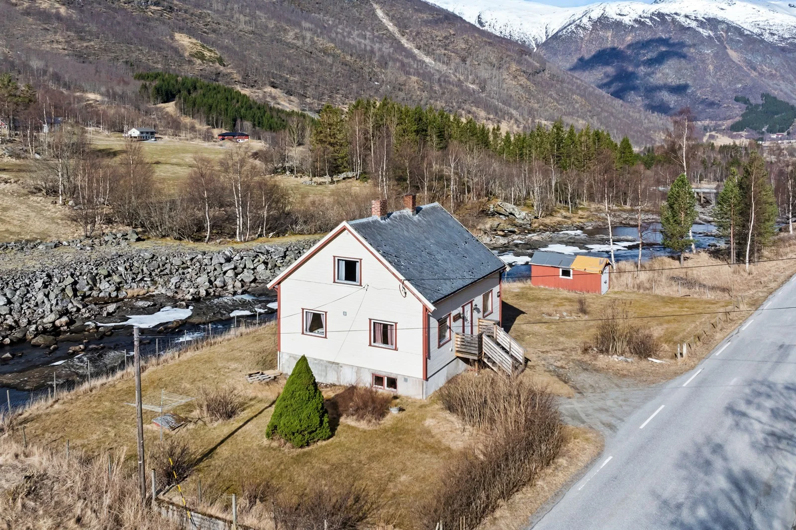 Listing photo
