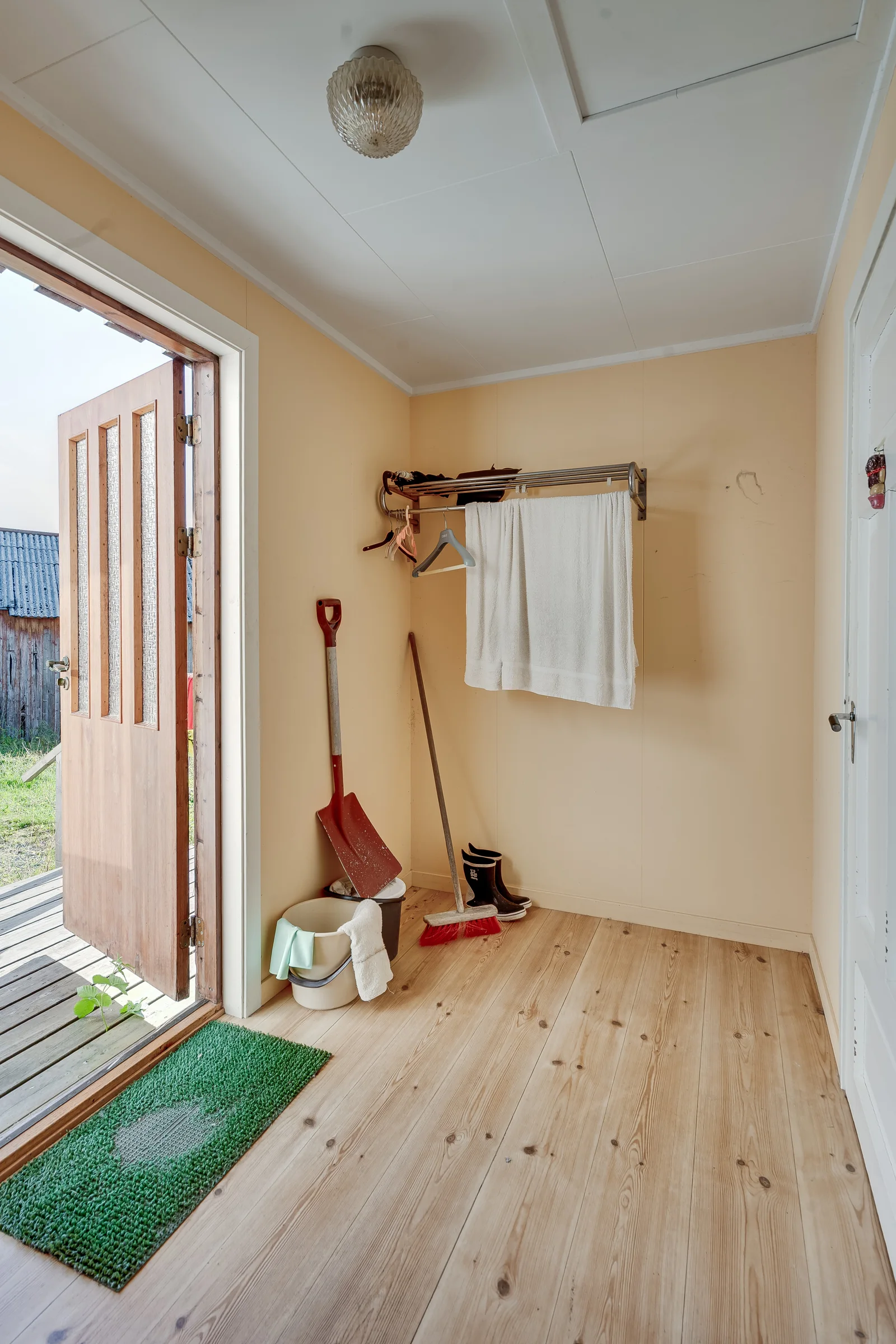 Photo 8