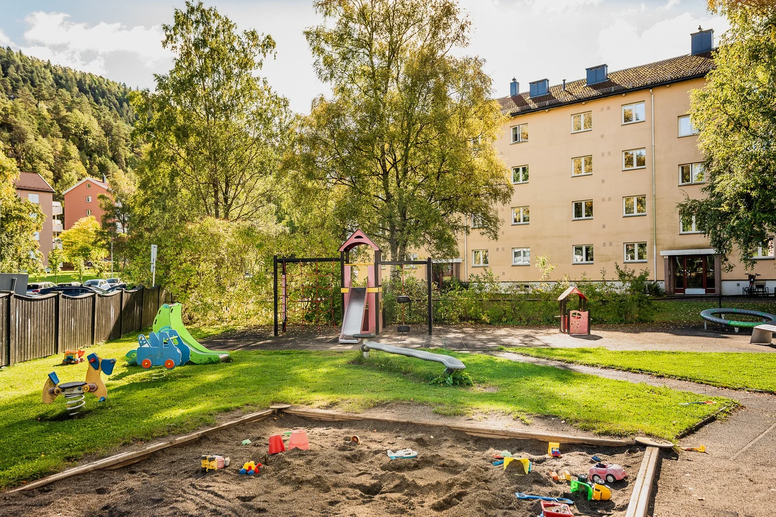 Photo 25