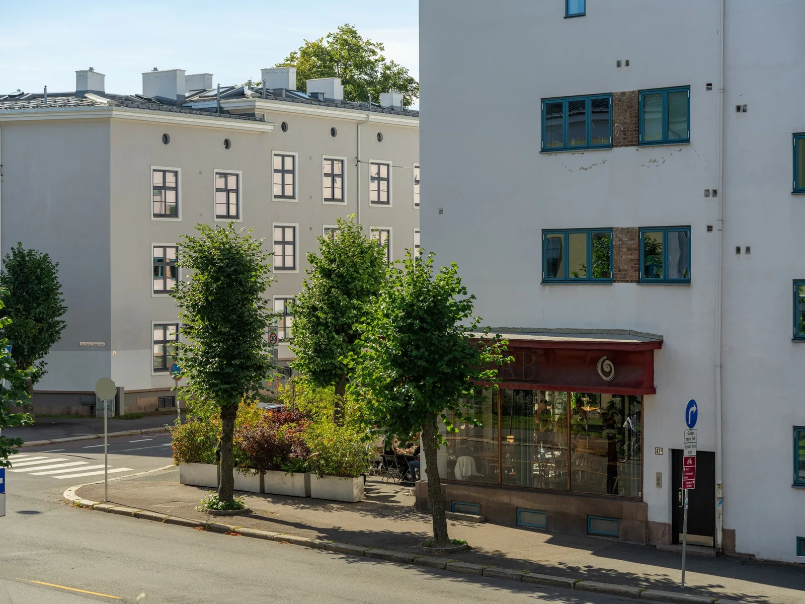 Photo 43
