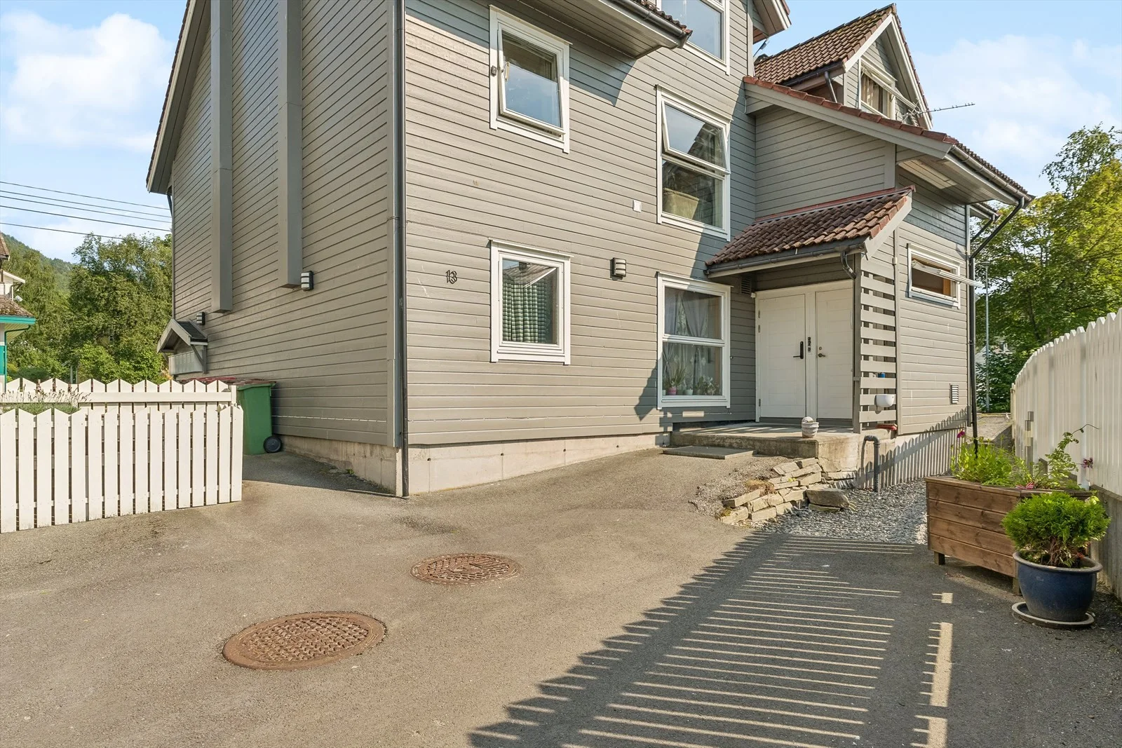 Photo 23