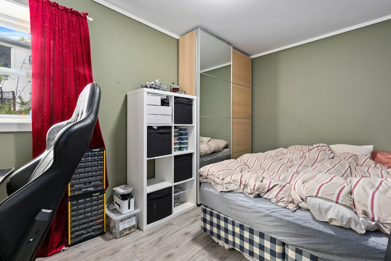 Photo 12