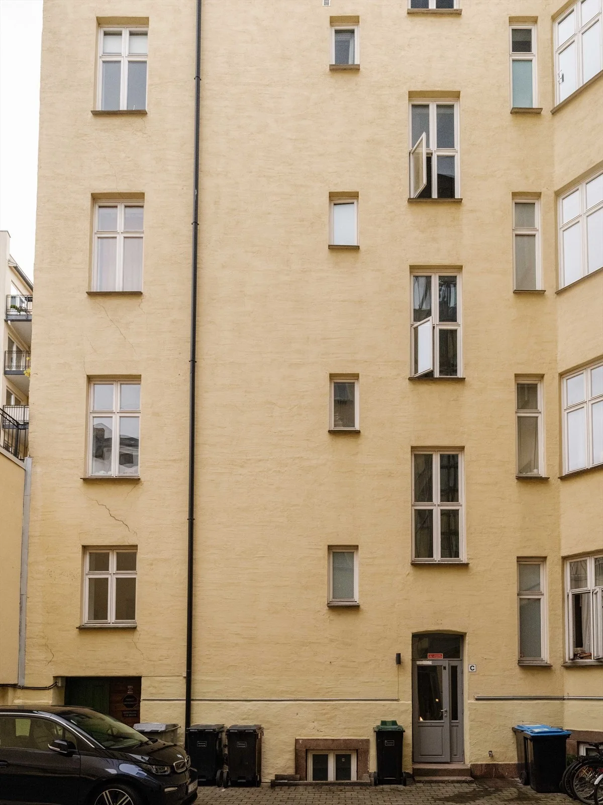 Photo 25