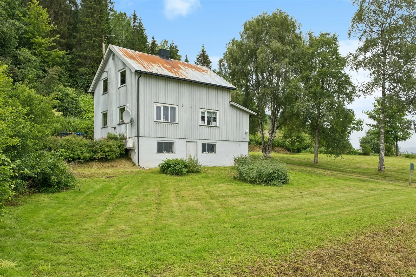 Listing photo