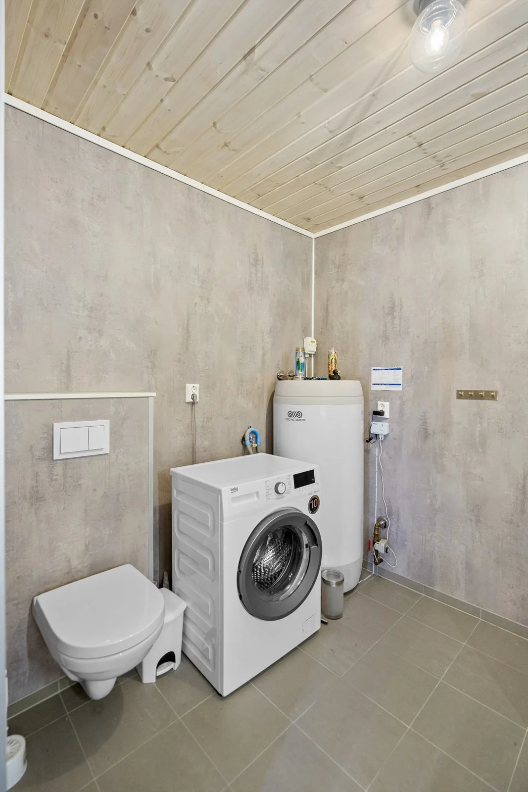 Photo 32