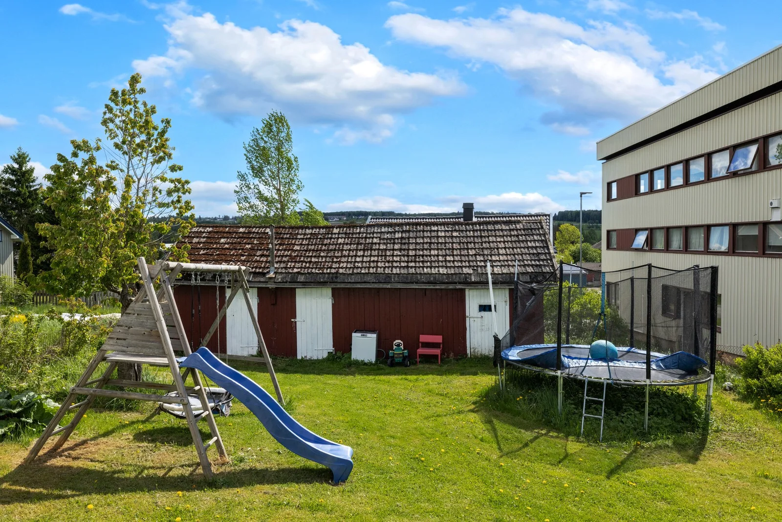 Photo 3