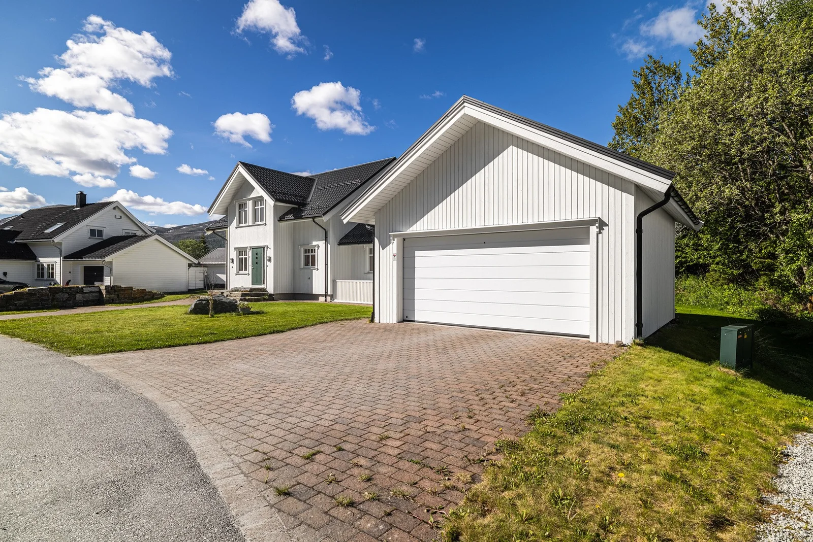 Photo 63