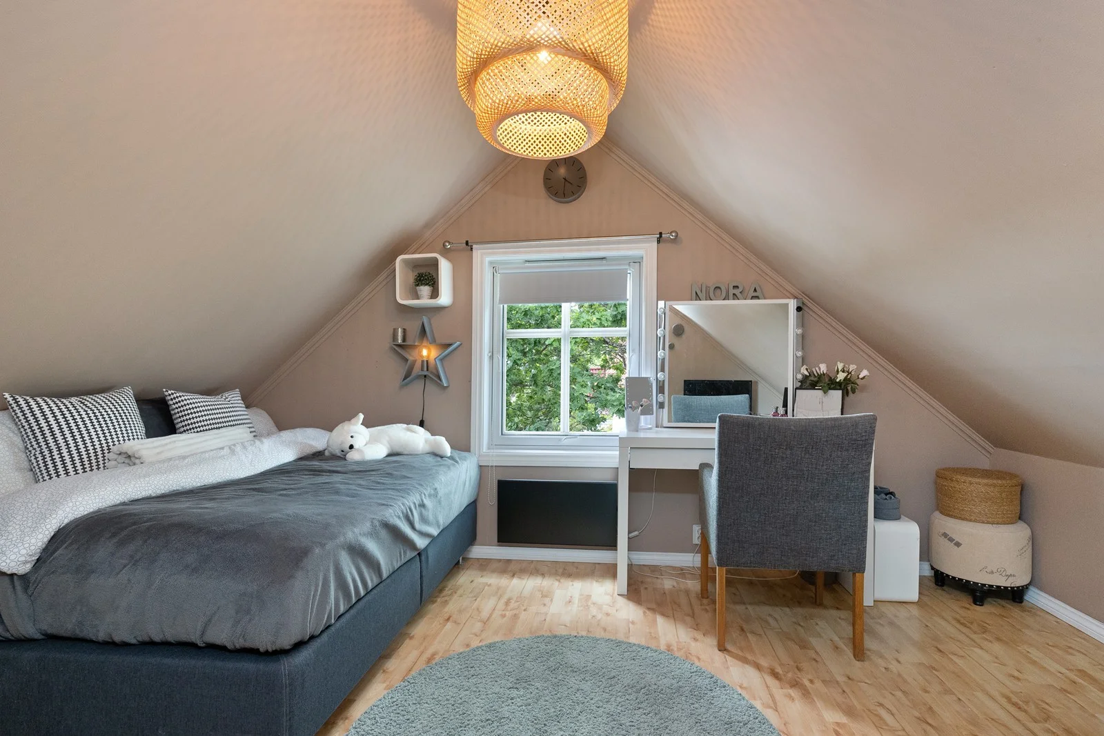 Photo 25