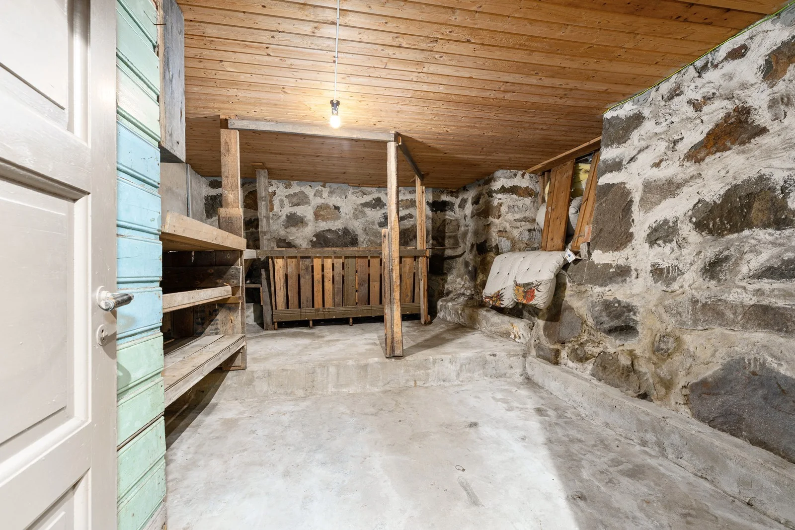 Photo 36
