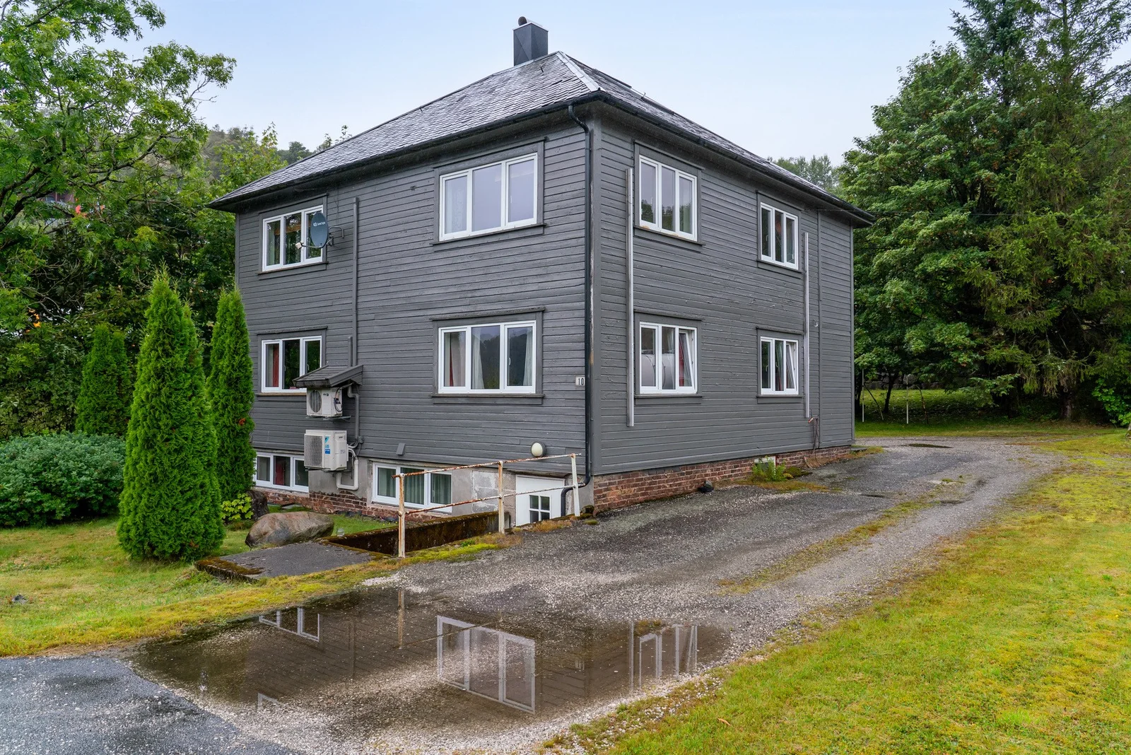 Listing photo
