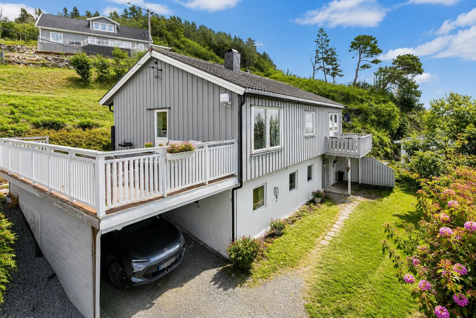 Listing photo