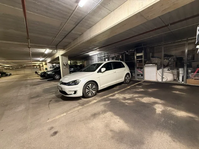 Photo 12