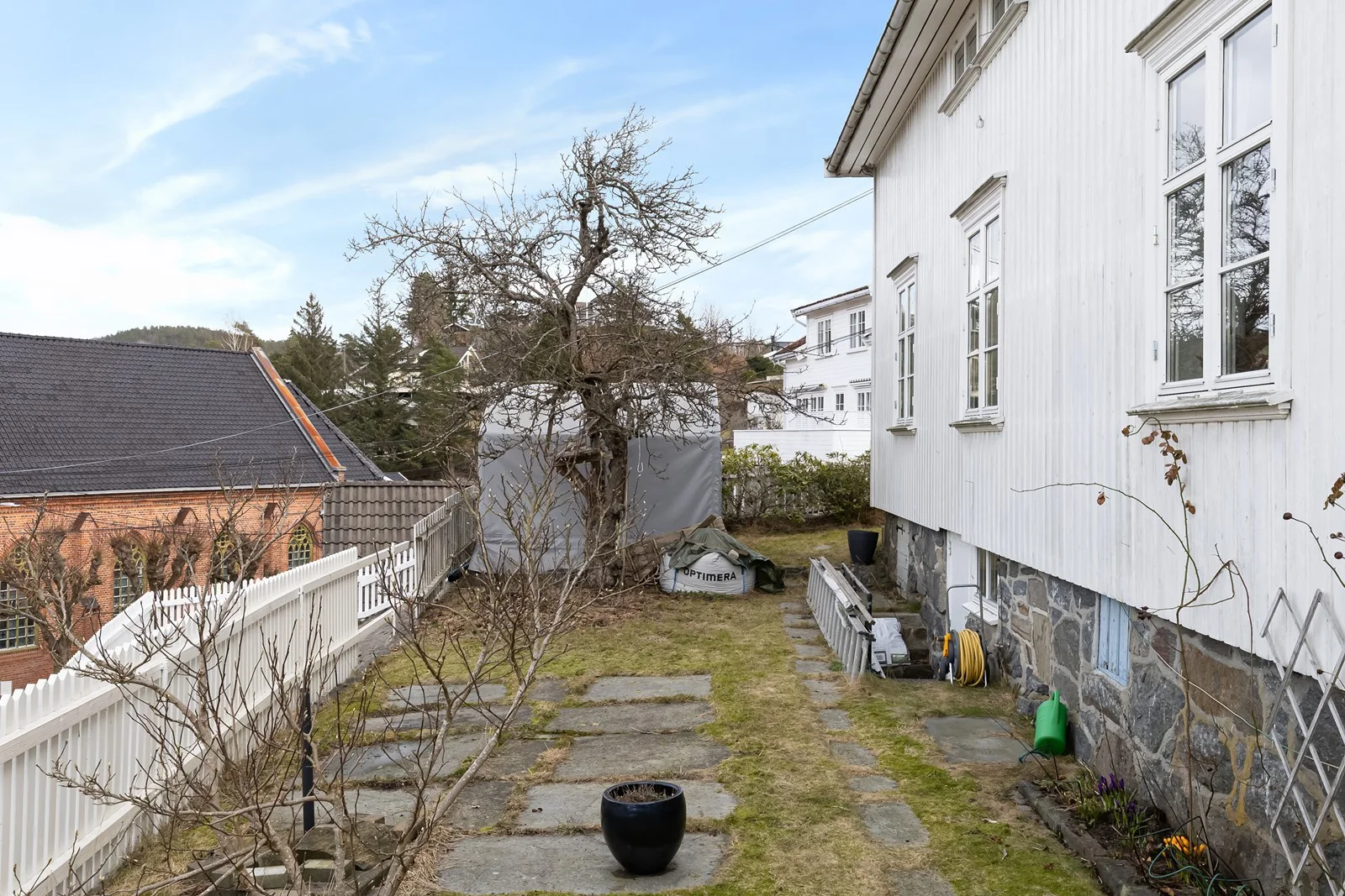 Photo 44
