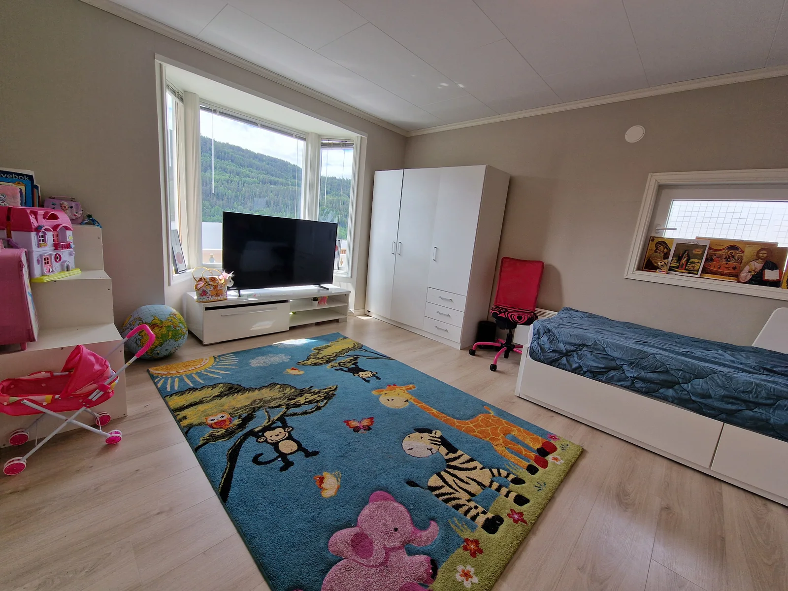 Photo 12