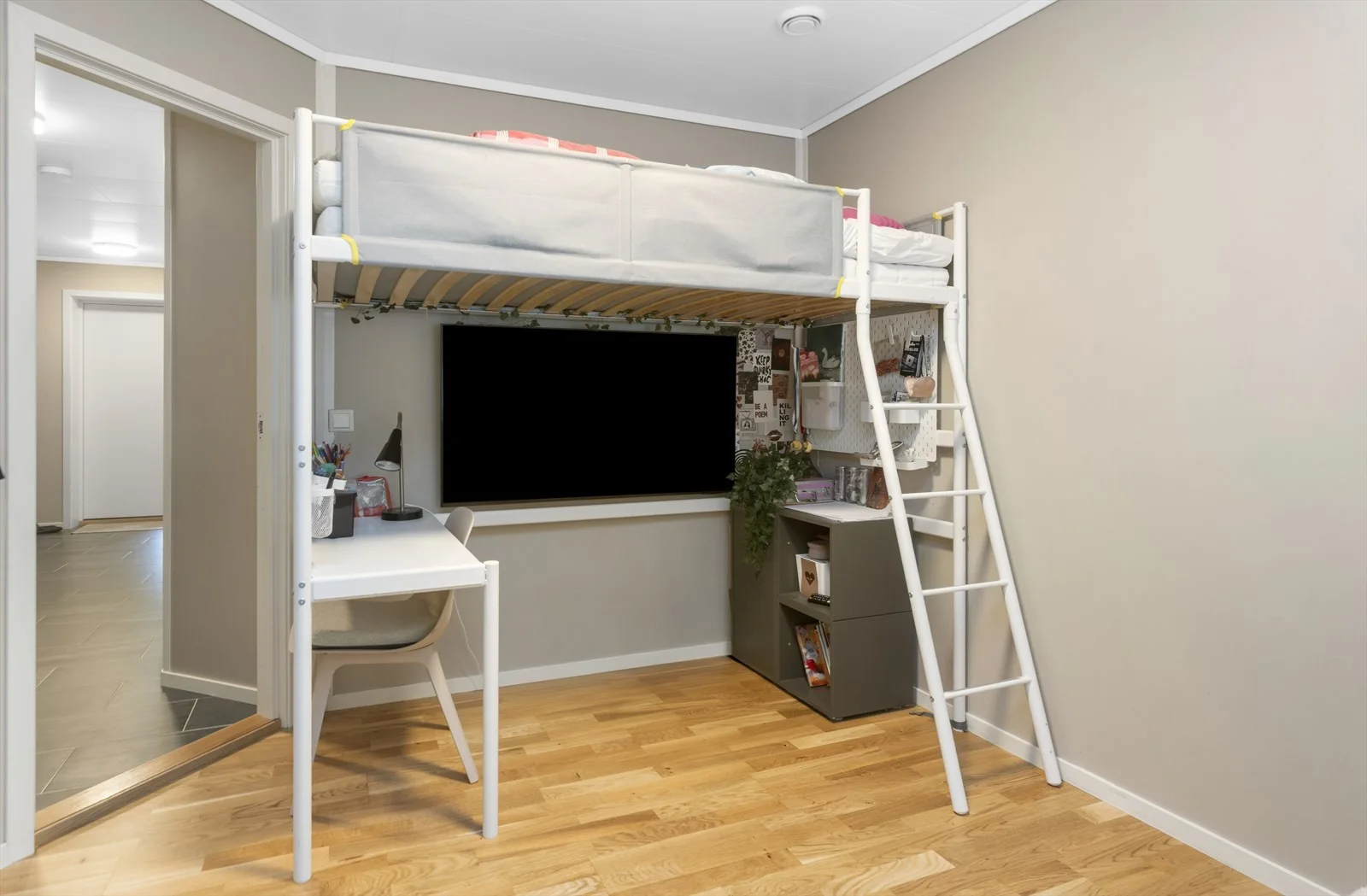 Photo 16