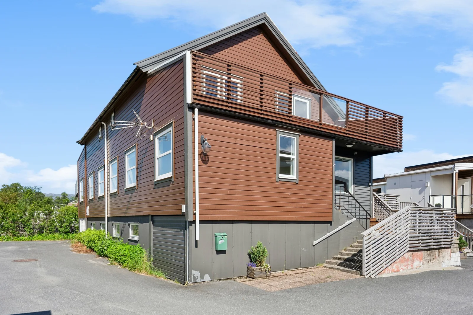 Listing photo