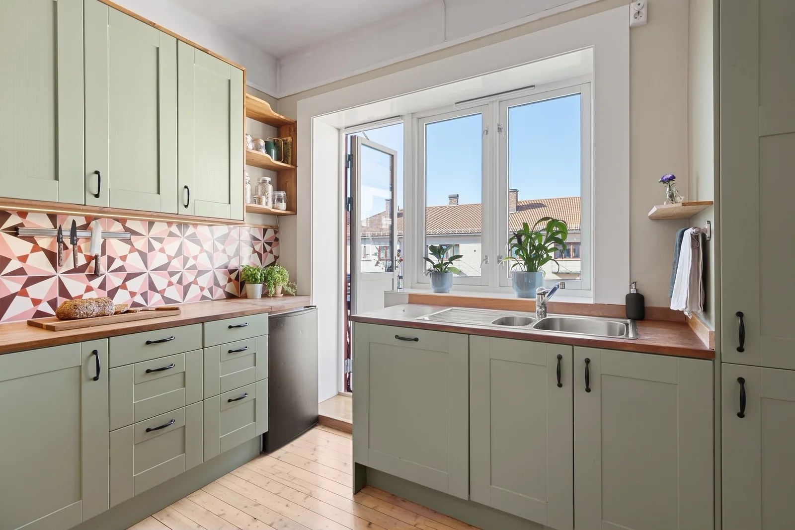 Photo 20