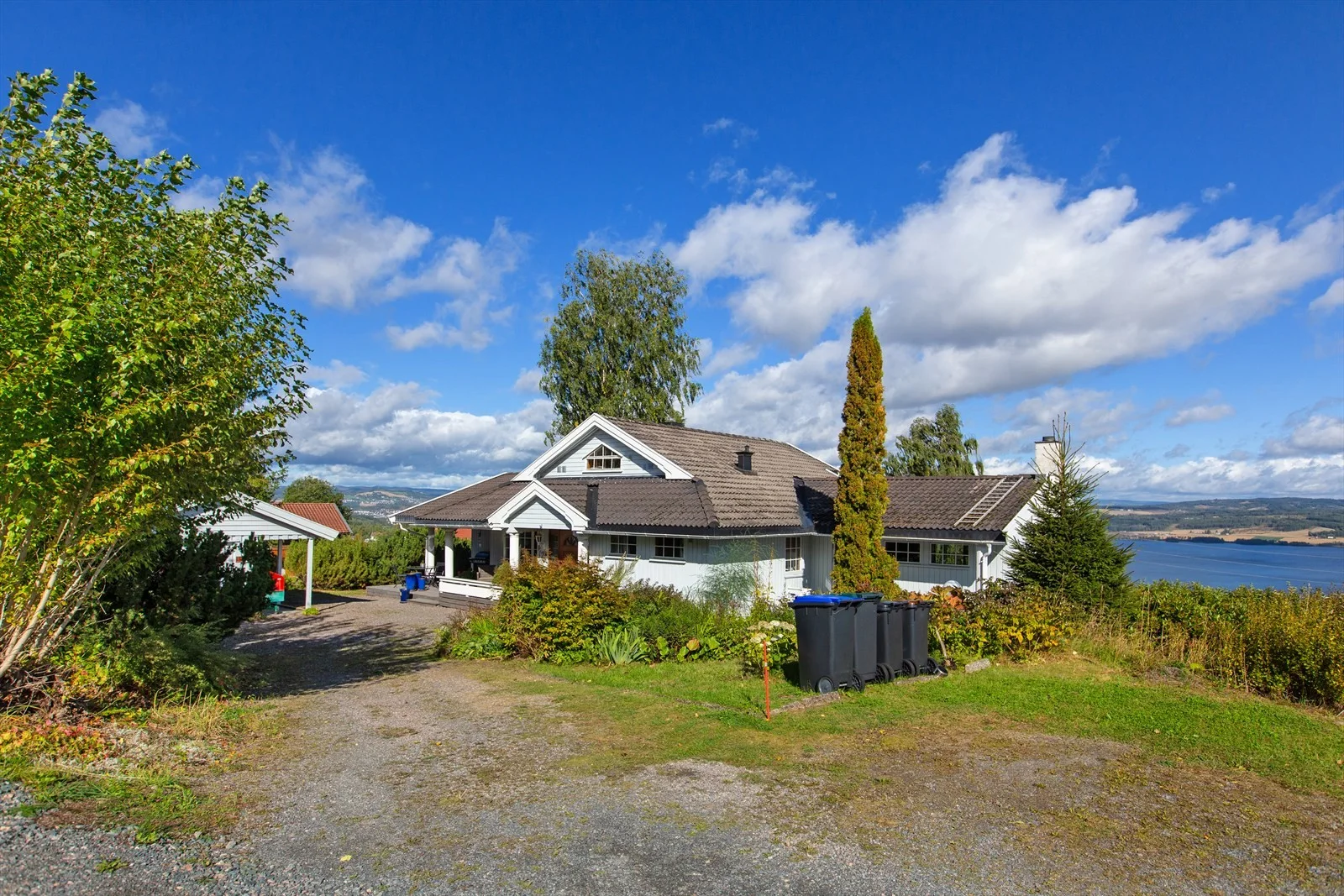 Listing photo