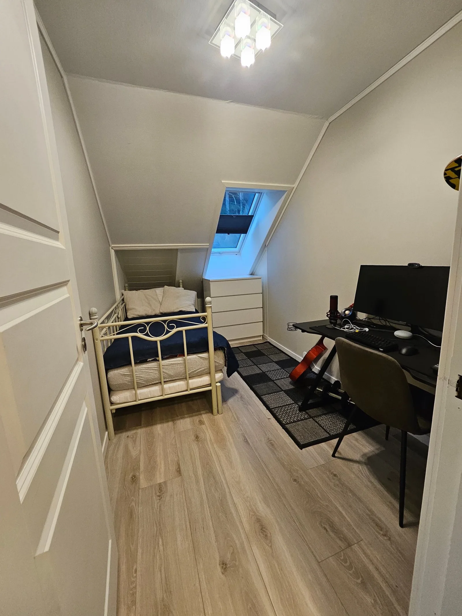 Photo 6