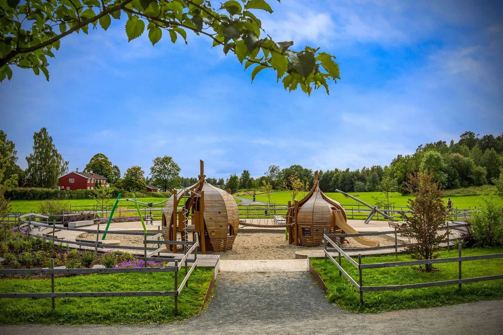 Photo 33