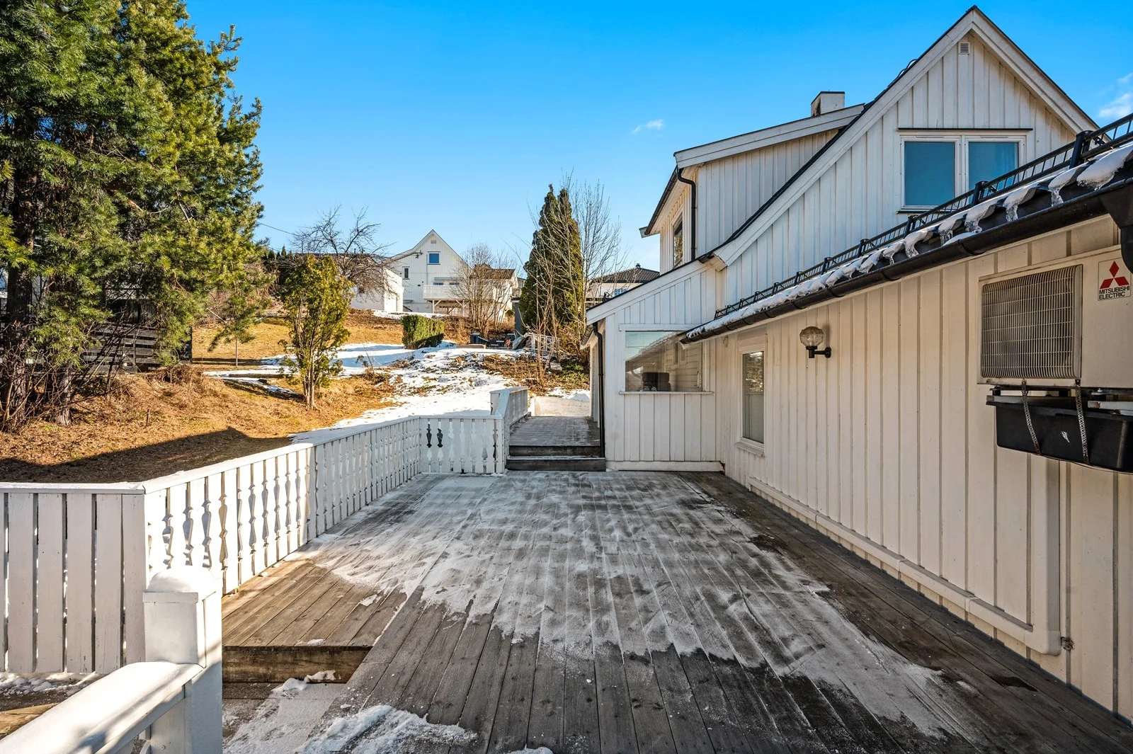 Photo 37