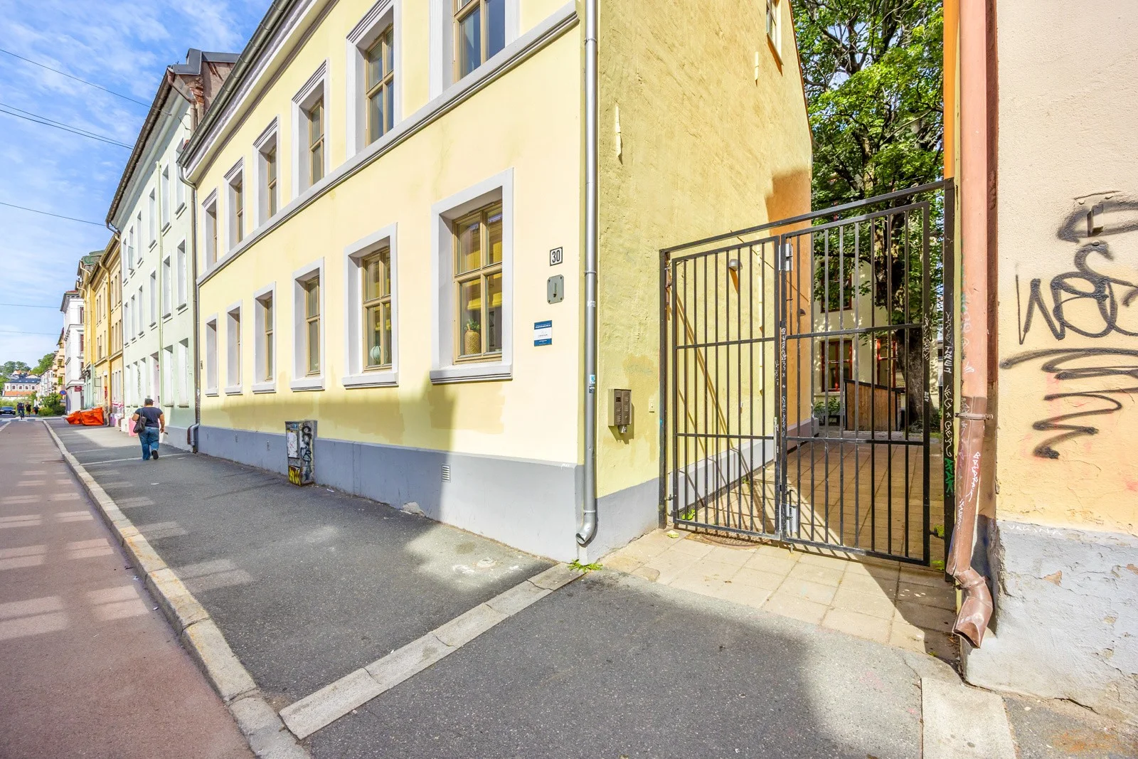 Photo 37