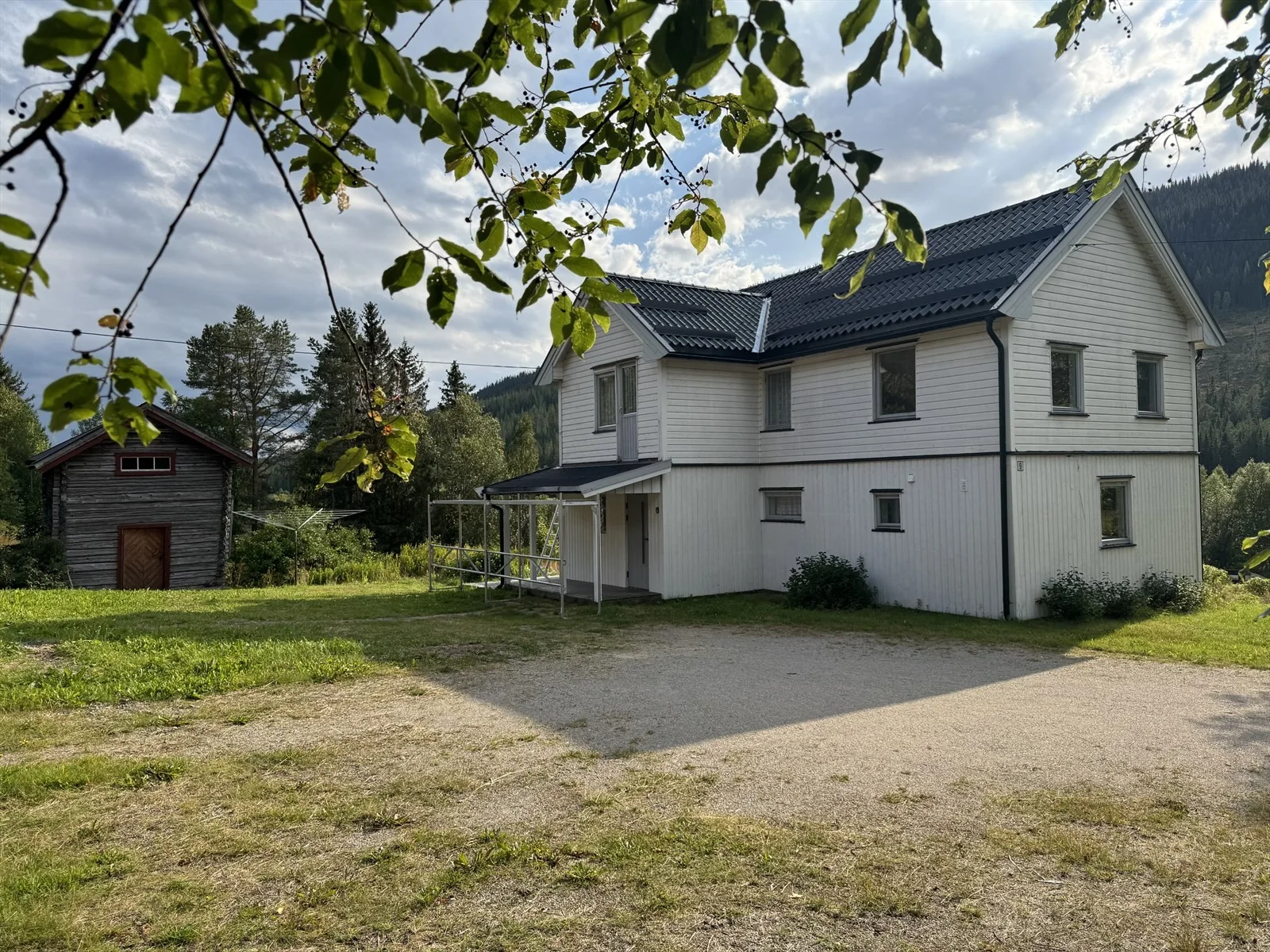 Photo 2