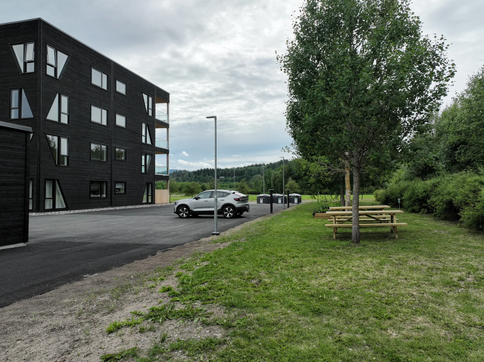 Photo 10