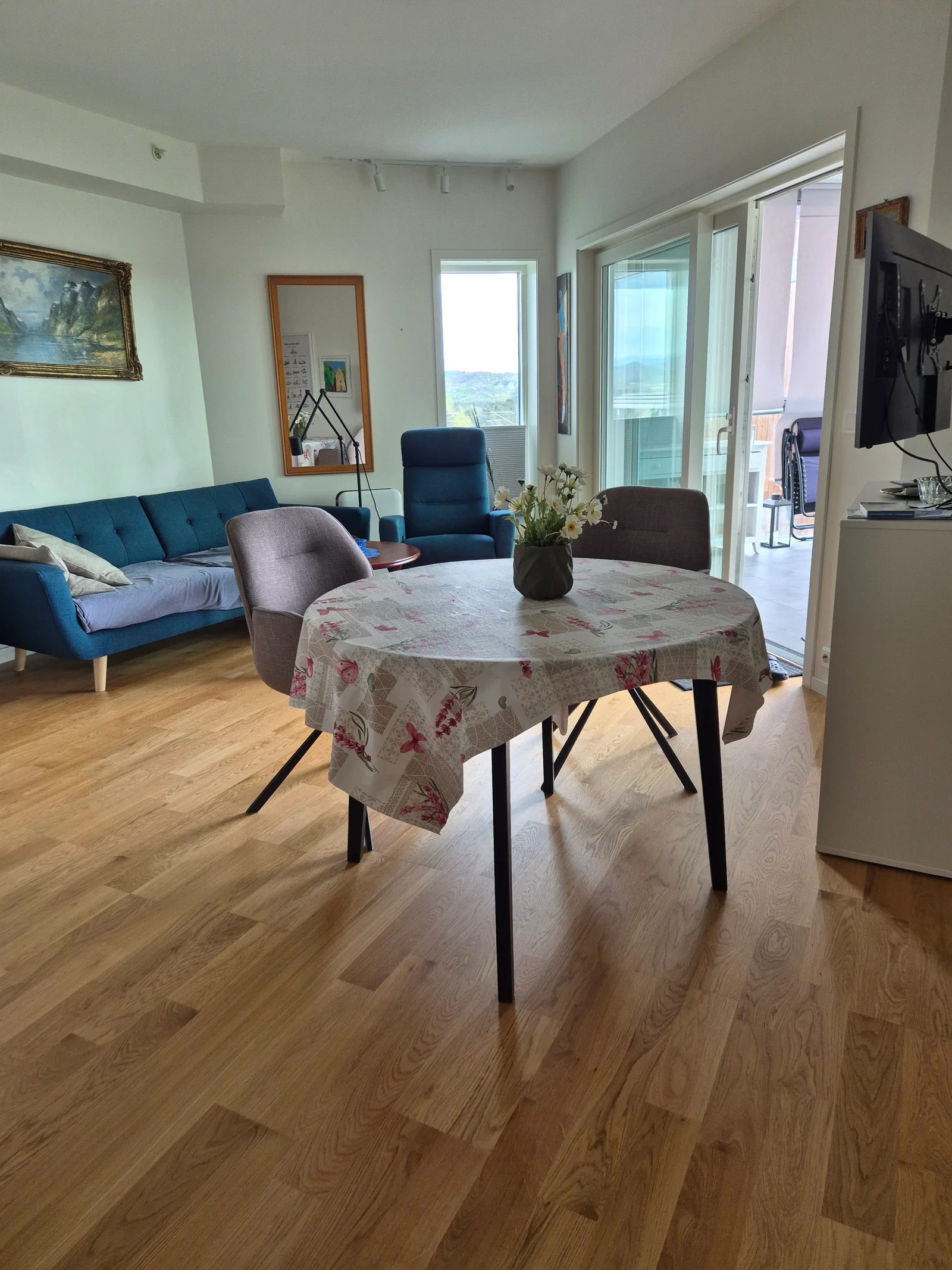 Photo 6