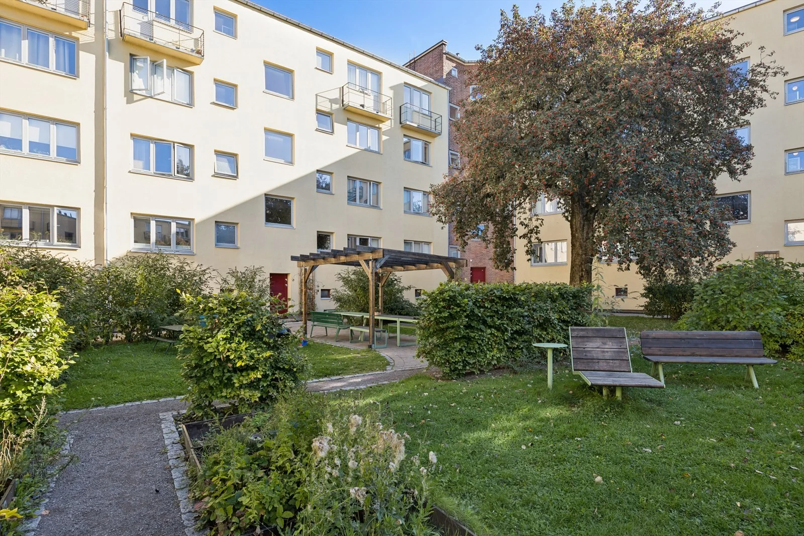 Photo 25