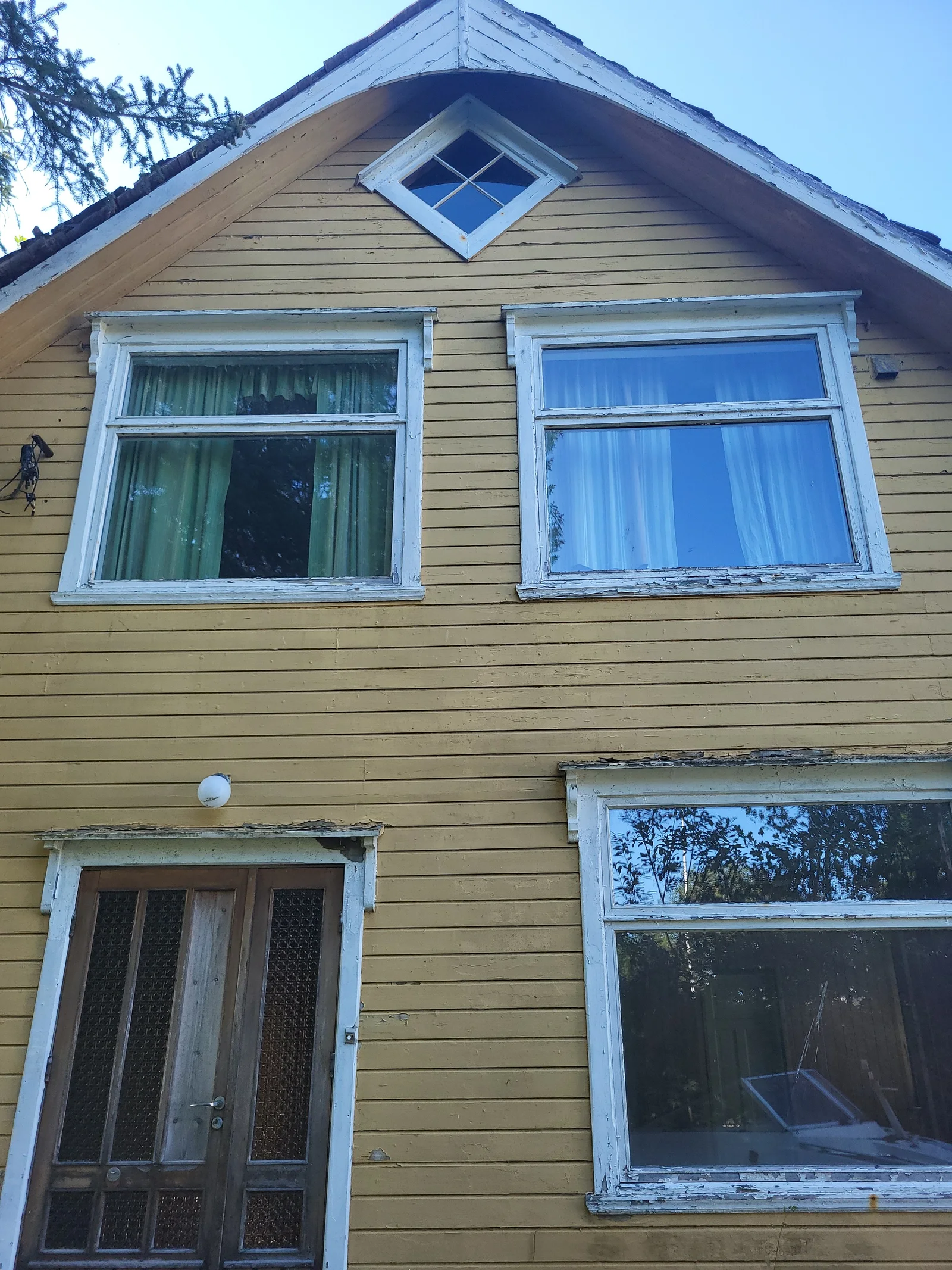 Photo 3