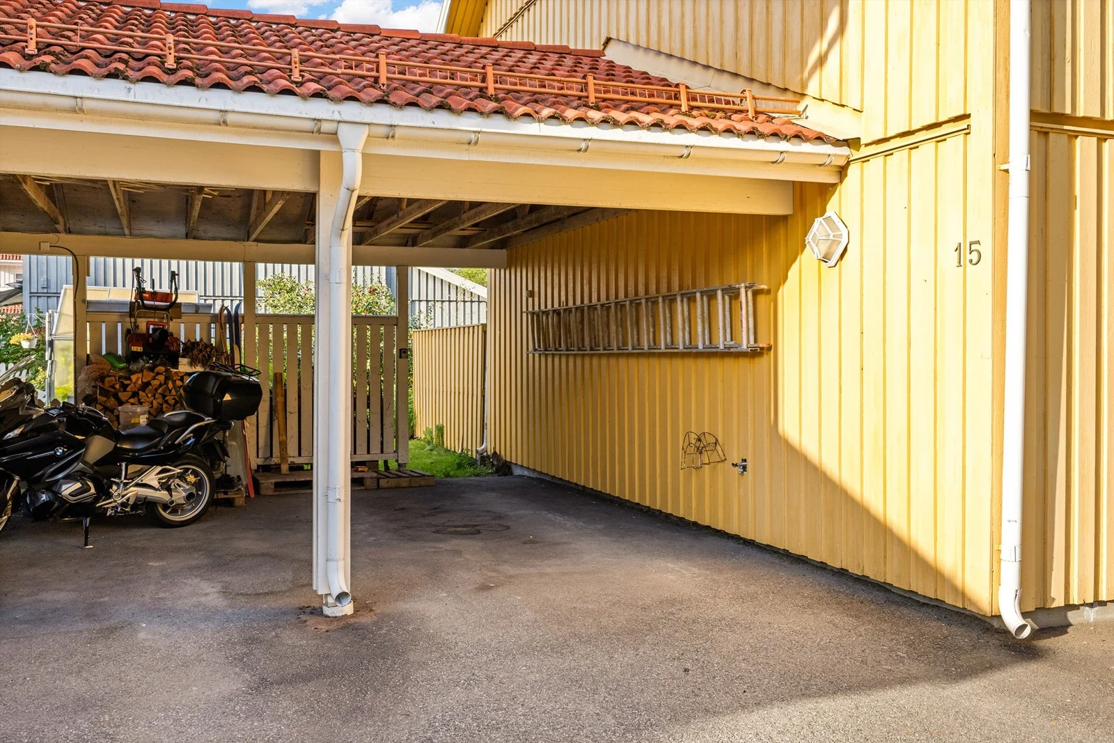Photo 41