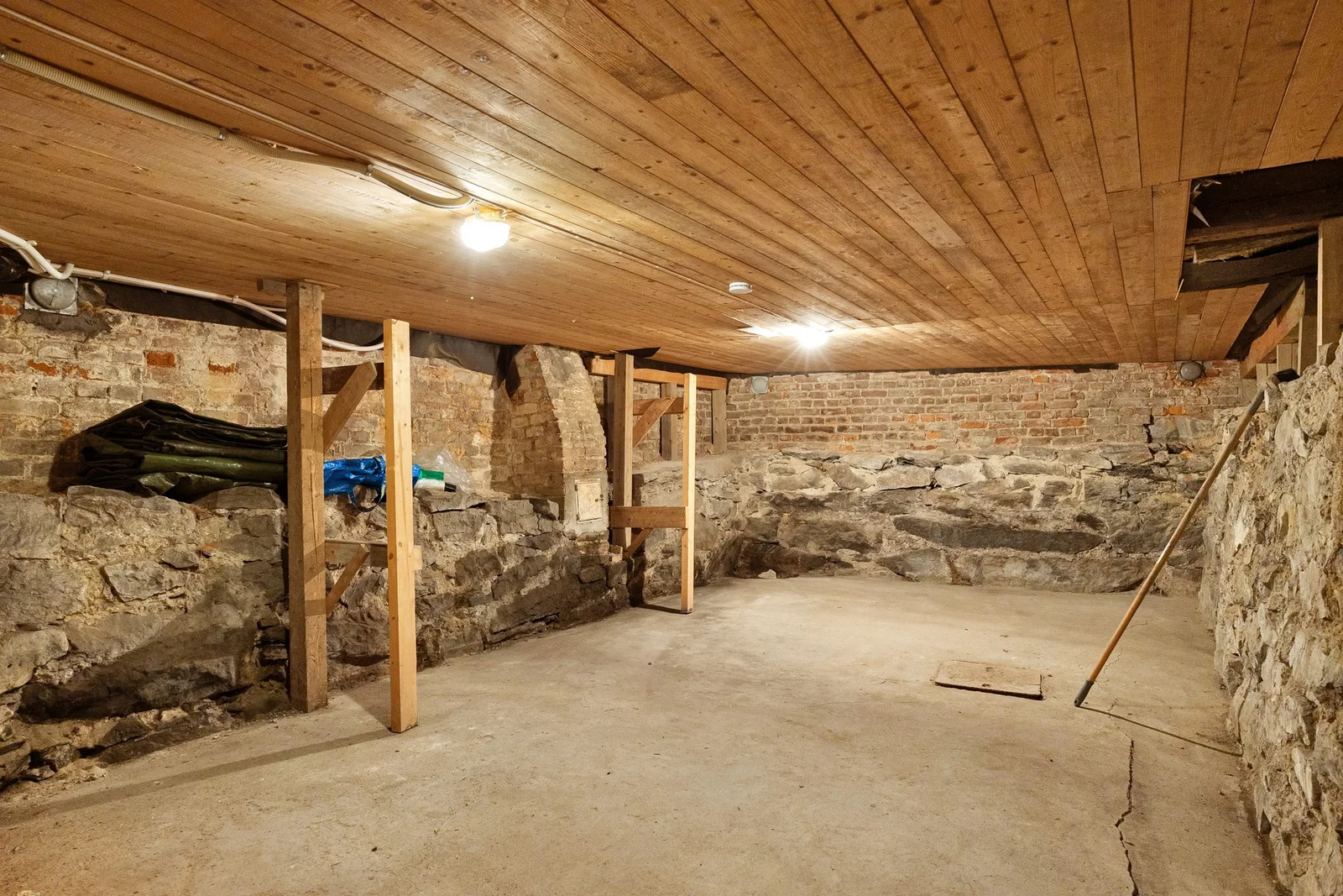 Photo 32