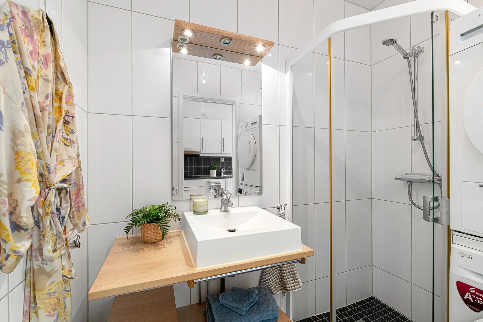 Photo 17