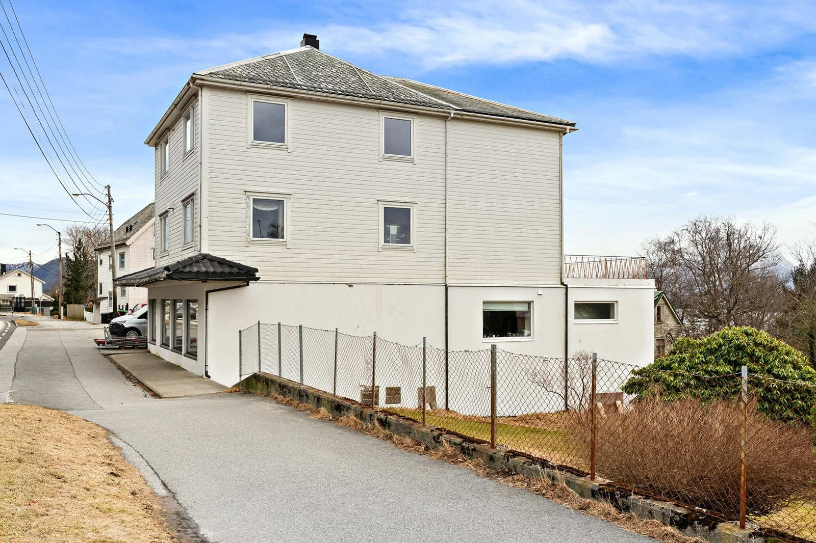 Photo 2