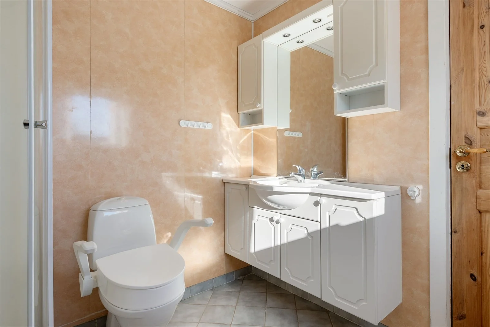 Photo 20