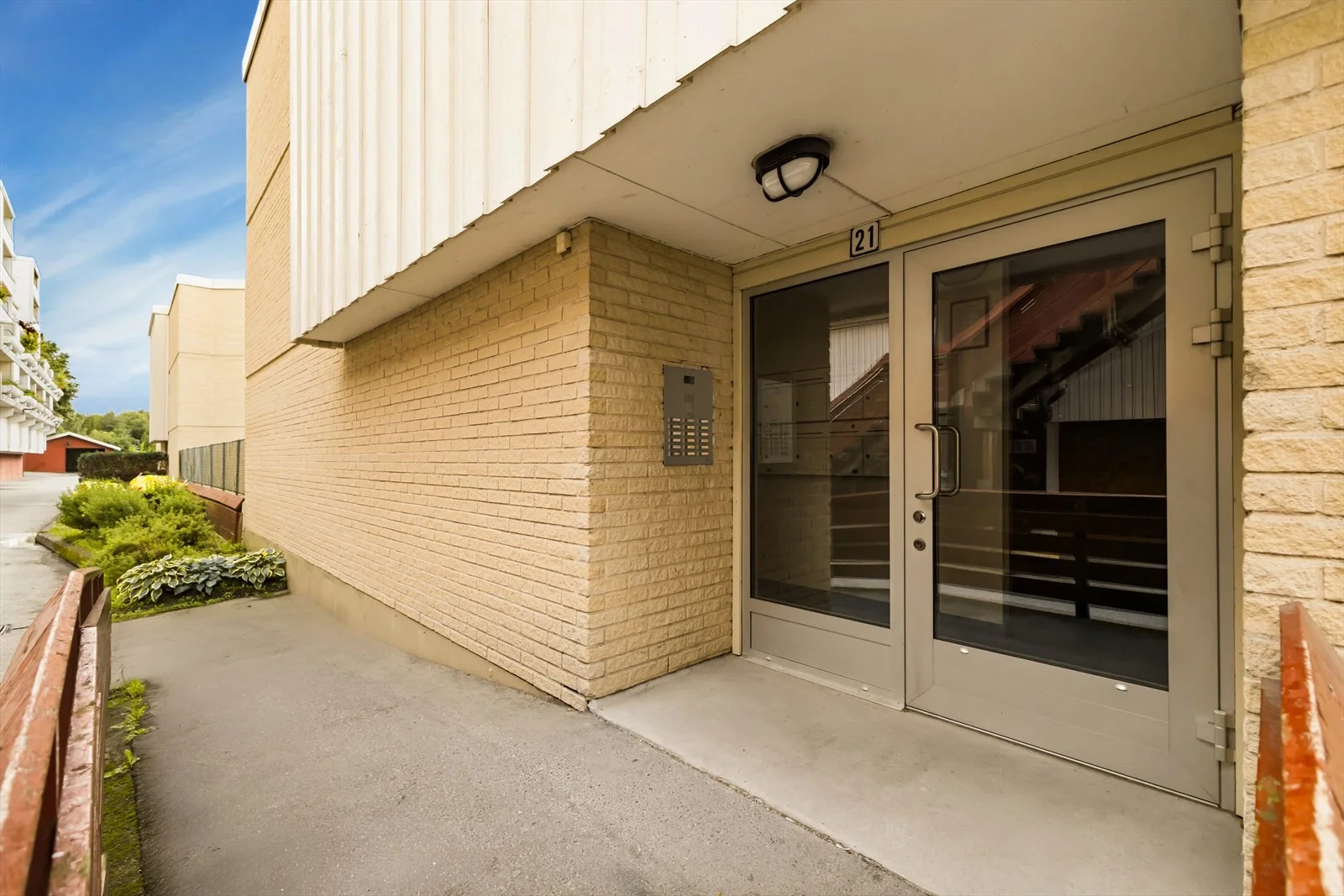 Photo 32
