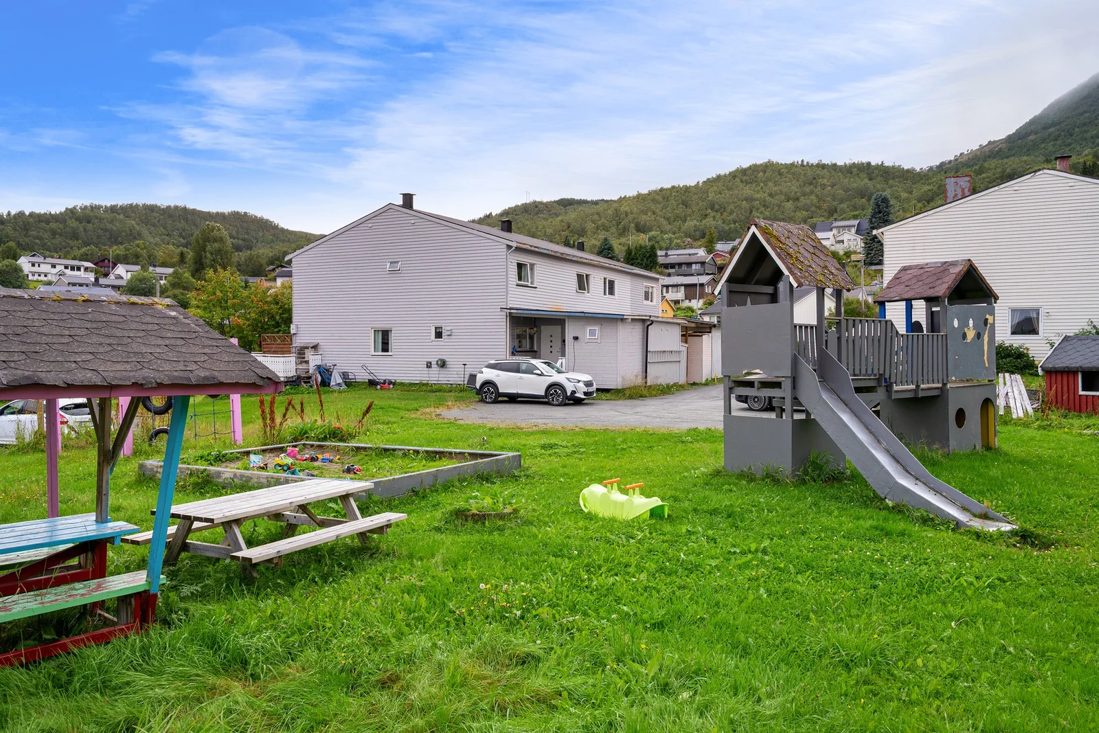 Photo 2