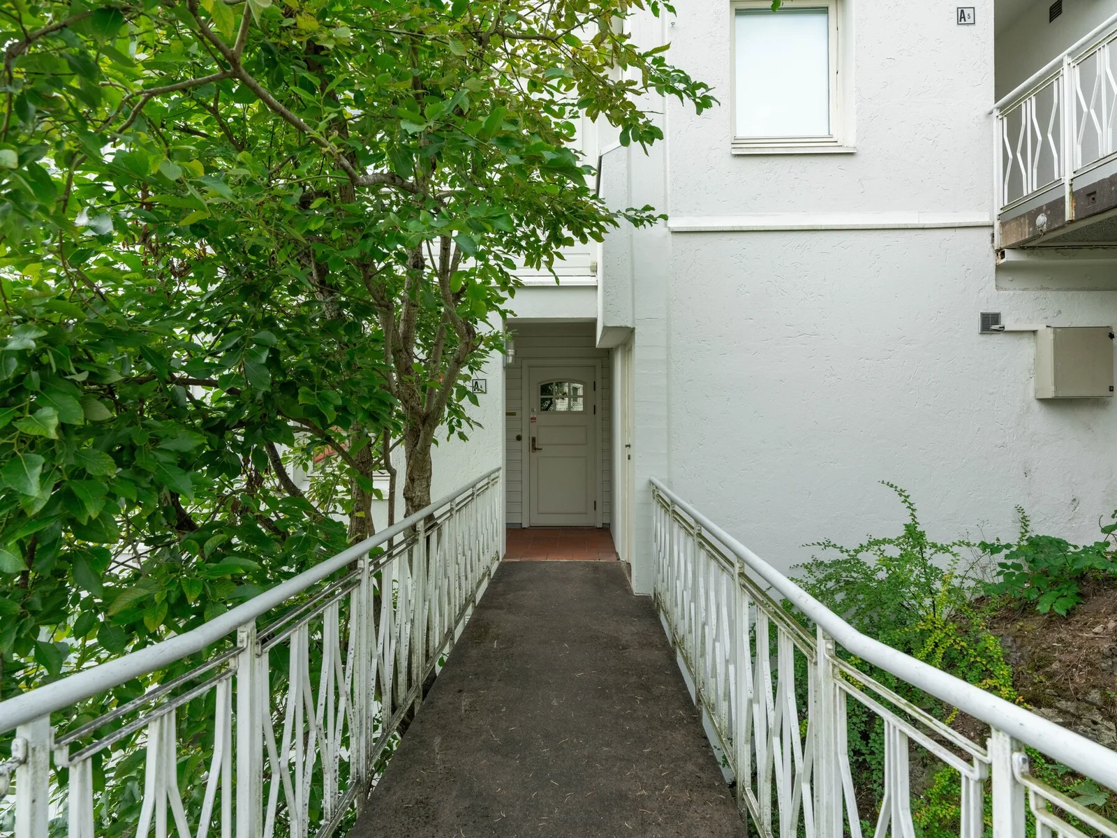 Photo 37