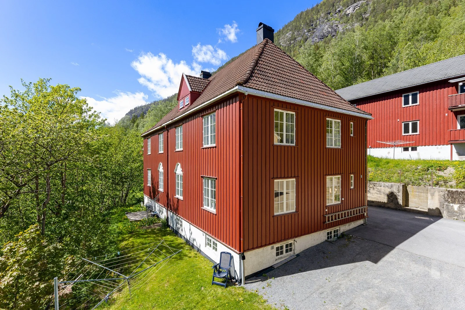 Listing photo