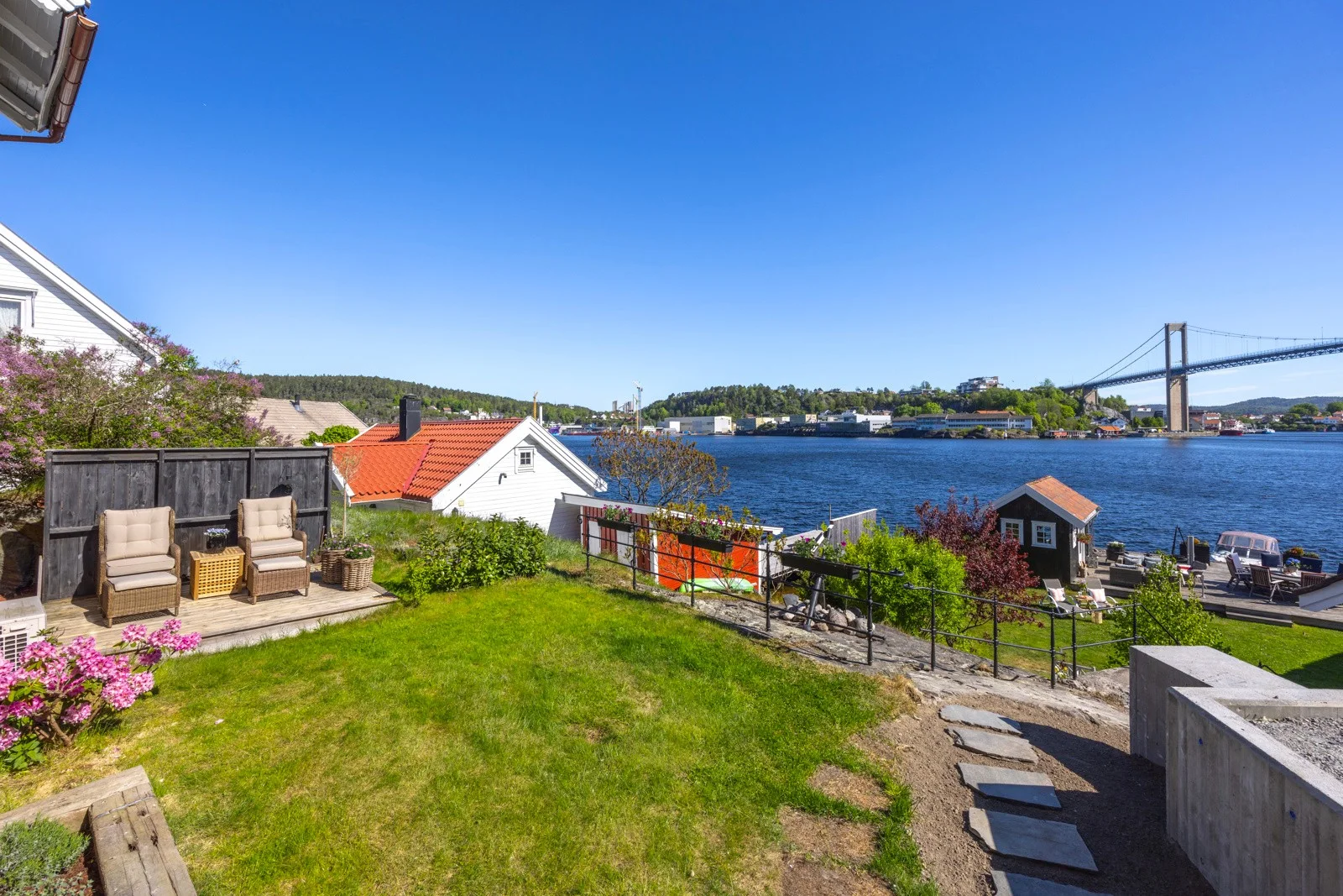 Photo 52