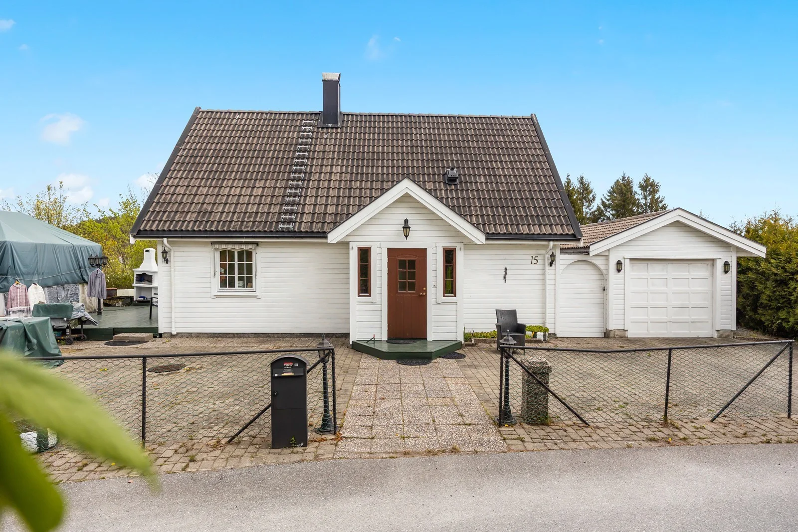 Listing photo