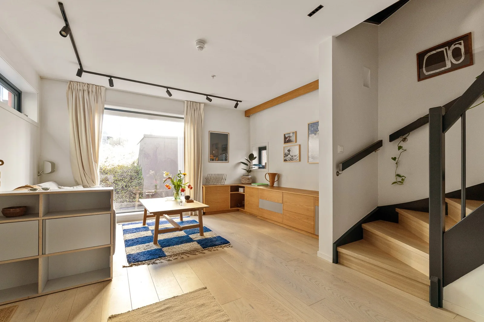 Photo 3