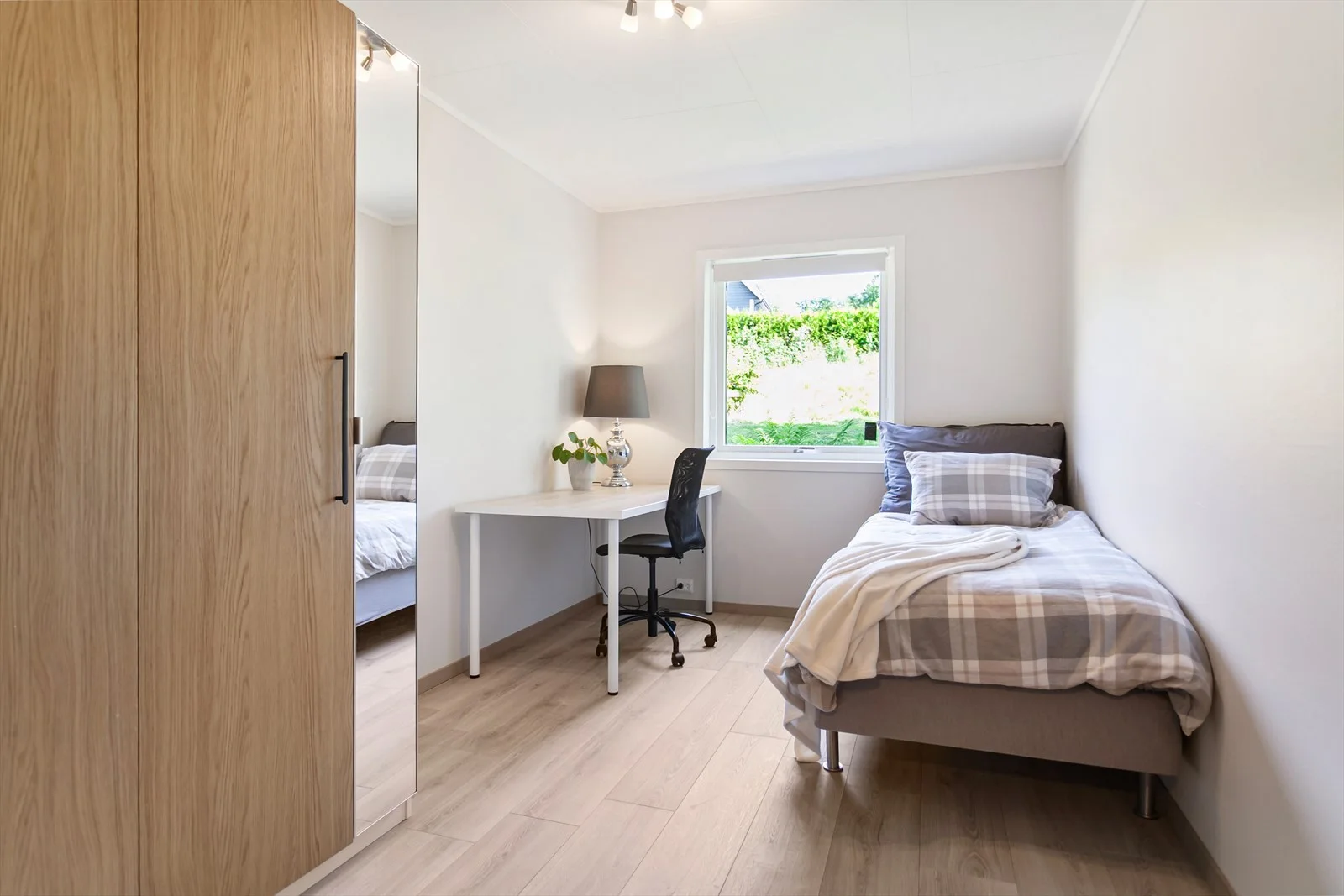 Photo 28