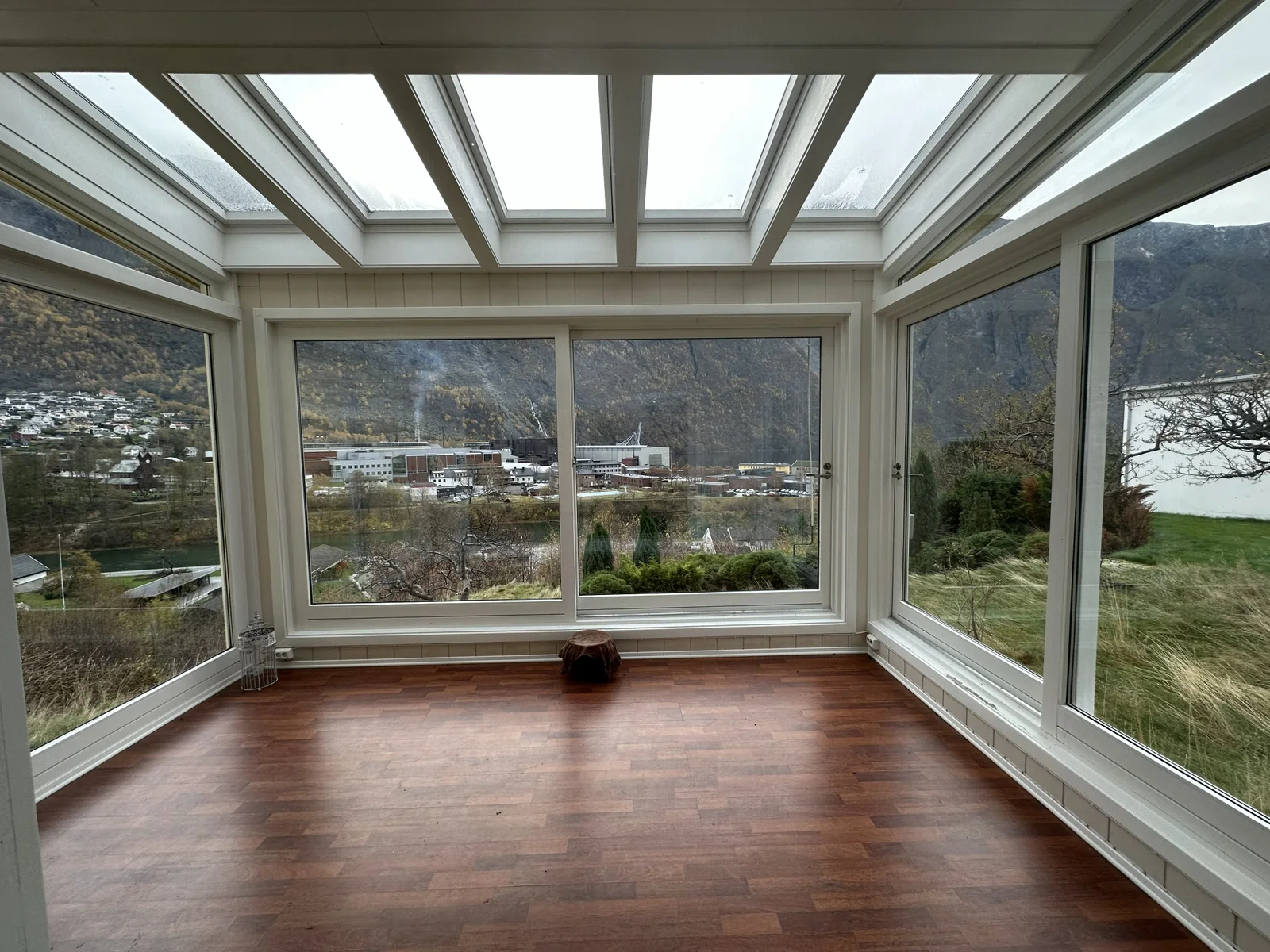 Photo 3