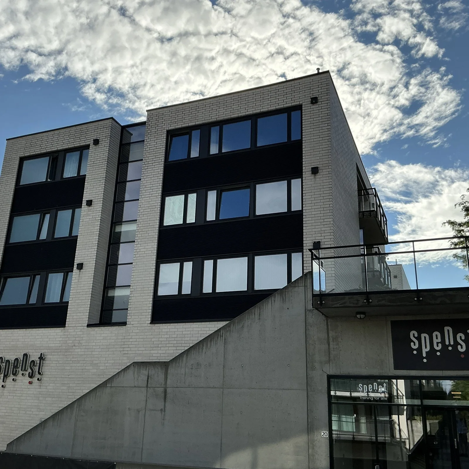 Listing photo
