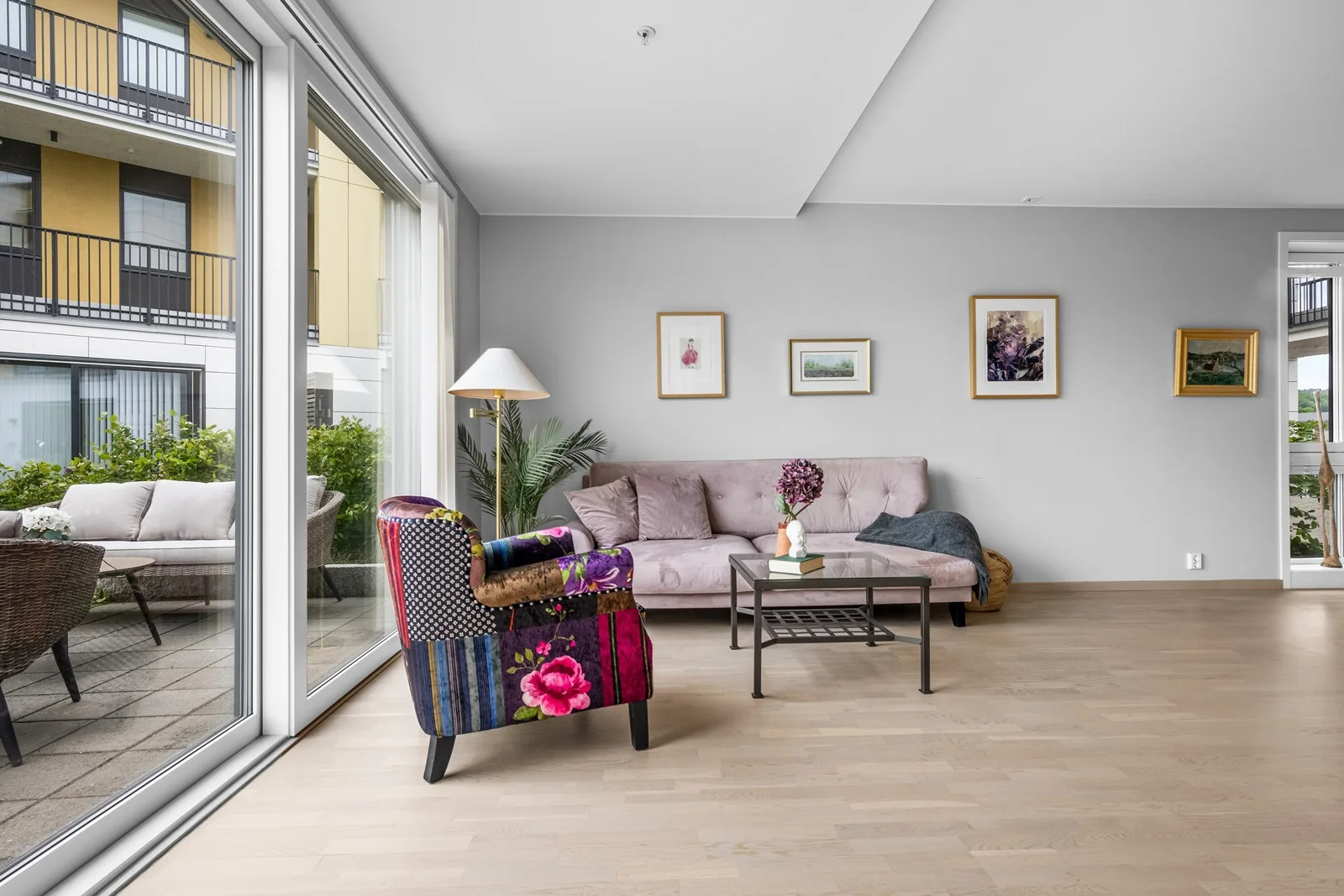 Photo 11
