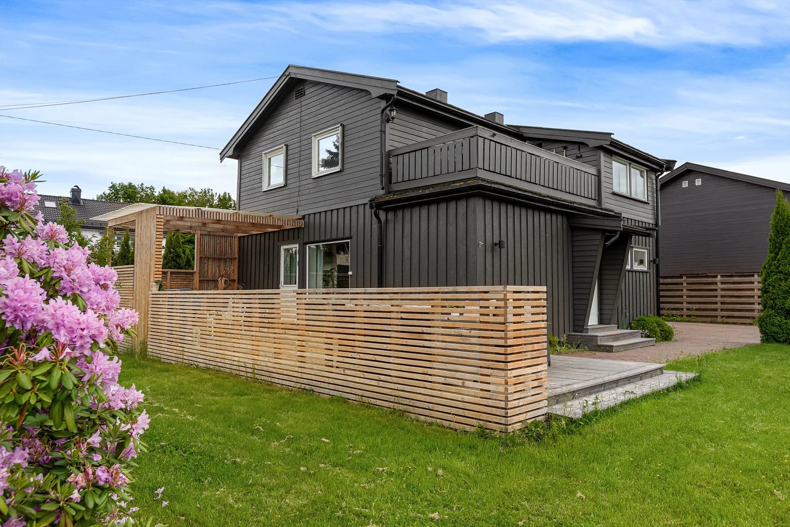 Listing photo